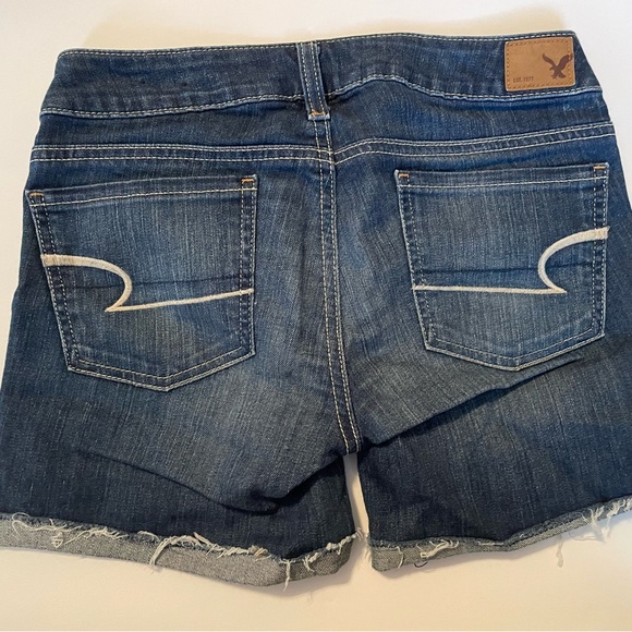 American Eagle Shorts - Picture 2 of 3